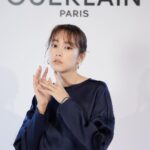 Mirei Kiritani Instagram - とても鮮やかで美しいGUERLAINのNEW MAKEUP COLLECTION💎 ゲラン　オンブル　ジェは、ほんとに捨て色がなくて色んな自分を表現できるアイシャドウパレット。ラメ感とパール感がとんでもなく綺麗♡ 360番と011番のホワイトパールを使ってモードな印象のメイクに💄 @guerlain #ゲラン #オンブルジェ #ノワールジェ#クレヨンユー #ルージュジェ