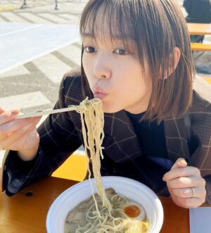 Mirei Kiritani Instagram - 東京ラーメンフェスタ2022
福岡の豚骨と、長野の鶏白湯。
全制覇したい😇