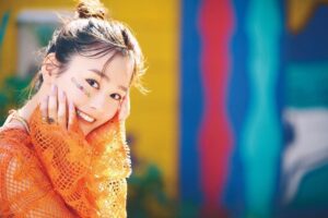 Mirei Kiritani Instagram - @ginger_magazine 今月号のお気に入りページ🧡💛💚💙💜❤️