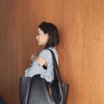 Mirei Kiritani Instagram - サンローランから日本先行発売のBag「ベア」 収納力抜群で仕事にも、子連れおでかけにも、旅行にも大活躍しそう☺️どこにいこうかなぁ💓💓💓 明日19日から開催される東京ミッドタウン イセタンサローネのサンローラン POP UP STOREでも買えちゃいます🎁 #サンローラン