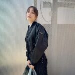 Mirei Kiritani Instagram - TATRASの春ブルゾンをスカートと合わせて着たくて🖤🤍🖤早くもっともっと暖かくなってほしいなぁ🌸 #TATRAS24SS #TATRAS #PR