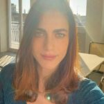 Miriam Leone Instagram - Tutti i colori, i profumi e la luce delle terre sicule, racchiusi in 30 millilitri. Stiamo parlando di Lumìa, l’olio illuminante adatto a tutte le skin personalities. Scopri le sue proprietà con Miriam, peccato che dallo schermo non potrai sentire il suo delizioso profumo di agrumi canditi, per una skincare più golosa che mai 🍋 @lavika.official #Lavika #FreeSkinFreeSoul #MadeInSicily #Skincare #Selfcare #MyRitual #SkinPersonality