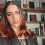 Miriam Leone Instagram - Primo trucco (strafigo) per il primo evento di lavoro post parto… in questa fase in cui non ci si vede o sente sempre al top è un bel regalo! Ricordate che nella vita ci sono momenti che ti senti (e magari sei…) crisalide e momenti che ti senti farfalla… e va bene così ❤️❤️❤️ (Dopo vi posto foto del look 😘) #tuttoscorre #lamoreno #selfconfidence #stepbystep #positivevibration #love #accussì