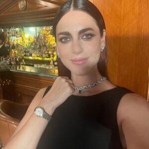 Miriam Leone Instagram - Gli attimi prima di un red carpet sono sempre molto emozionanti… devo ammettere che non ci si abitua mai … poi per la presentazione de “I Leoni di Sicilia” emozioni ancora più grandi ❤️ Thanks @fendi @bulgari @omega Tag per photocredits #adv Rome, Italy