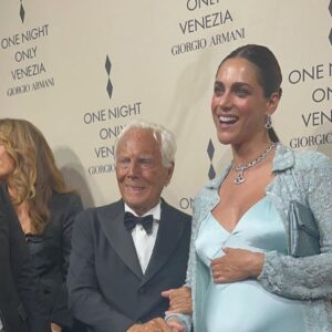 Miriam Leone Instagram - La magia di una notte a Venezia con @giorgioarmani …grazie per le emozioni che abbiamo condiviso e per avermi voluta a questo evento speciale 🙏🏻
#onenightonlyvenezia 
First pic @germanlarkin