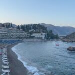 Miriam Leone Instagram - Taormina, mi fai tornare bambina. (Potrei scrivere “I racconti di Taormina” per quanti ricordi mi legano a questo luogo…) #love #ragazzalavika #accussí Sicily,Italy