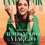 Miriam Leone Instagram - Dopo essere stata madre tante volte per lavoro, ora Miriam Leone (@mirimeo) lo sarà per davvero. La protagonista di copertina del nuovo numero di Vanity Fair, in edicola da domani, parla di libera scelta, delle domande innocenti da non fare, delle strade interiori da seguire. E a noi dice: «Sono felicissima, ed ero felice anche prima, in un modo diverso». Racconta di essersi accorta di essere incinta, prima di qualsiasi test di gravidanza, da alcune foto che le hanno scattato: «Avevo questa pancetta, mai vista prima. Ma soprattutto era da un po’ che tutto quello che mi diceva la gente non mi sfiorava più di tanto, in una beatitudine costante. Strano, stranissimo». L'intervista completa è al link in bio #VFinedicola Tuta, @maisonvalentino. Orecchini e bracciali Serpenti in oro giallo e bianco con diamanti, @Bulgari Intervista di @silvia_nucini Fotografo @giuliochelli Fashion Stylist @vivianavolpicella Producer @marinamoretti64 Hair @davidediodovich Make Up @simonebelliagency @simonebellireal