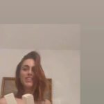 Miriam Leone Instagram - La routine Lávika della buonanotte ❤️🌋 #quellaperquandononhaitempo #laprimaroutinenonsiscordamai #accussì @lavika.official