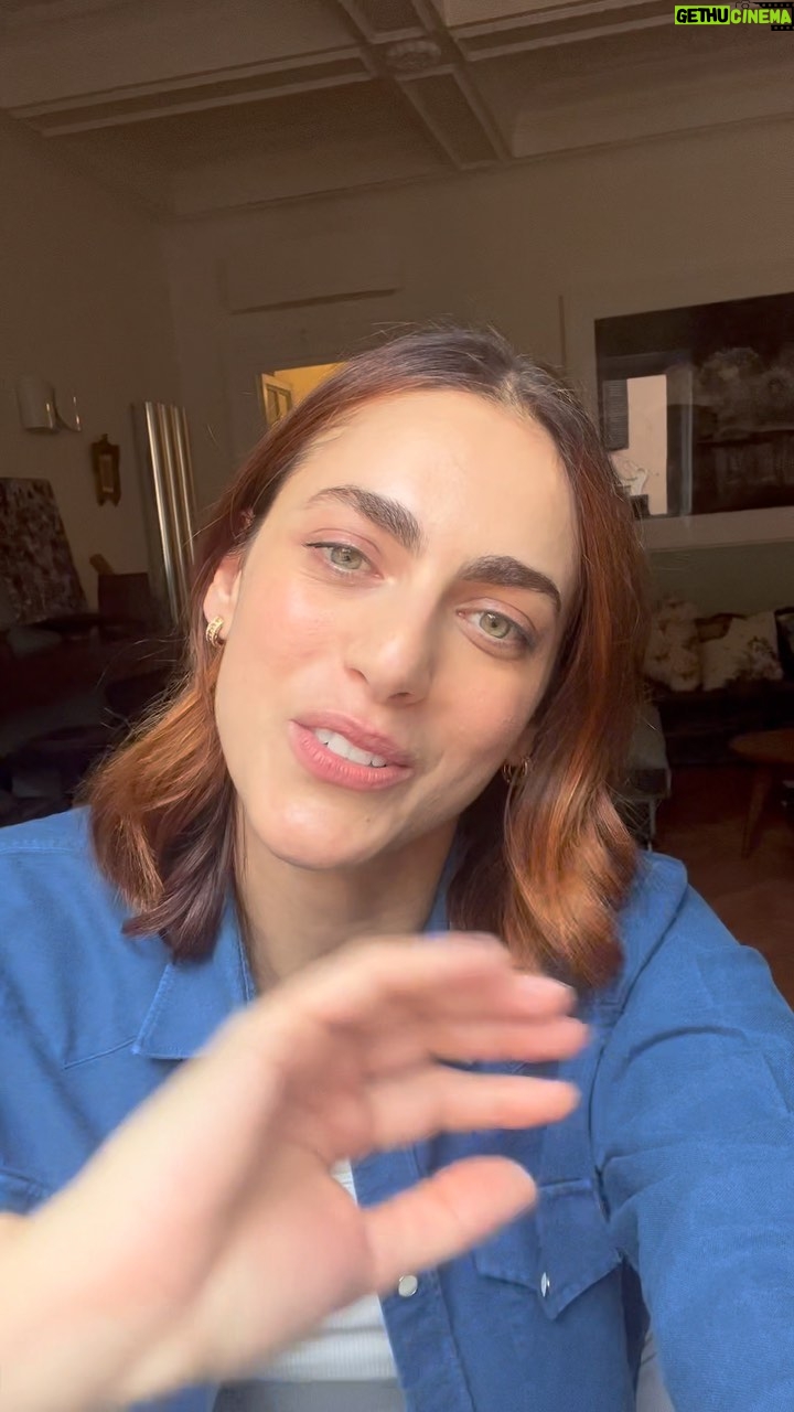 Miriam Leone Instagram - Buon Primo Maggio con l’emozione di questo Reel. Condividerlo mi sembra l’augurio migliore … #staytuned #love #accussì 🌱🌋 Rome, Italy