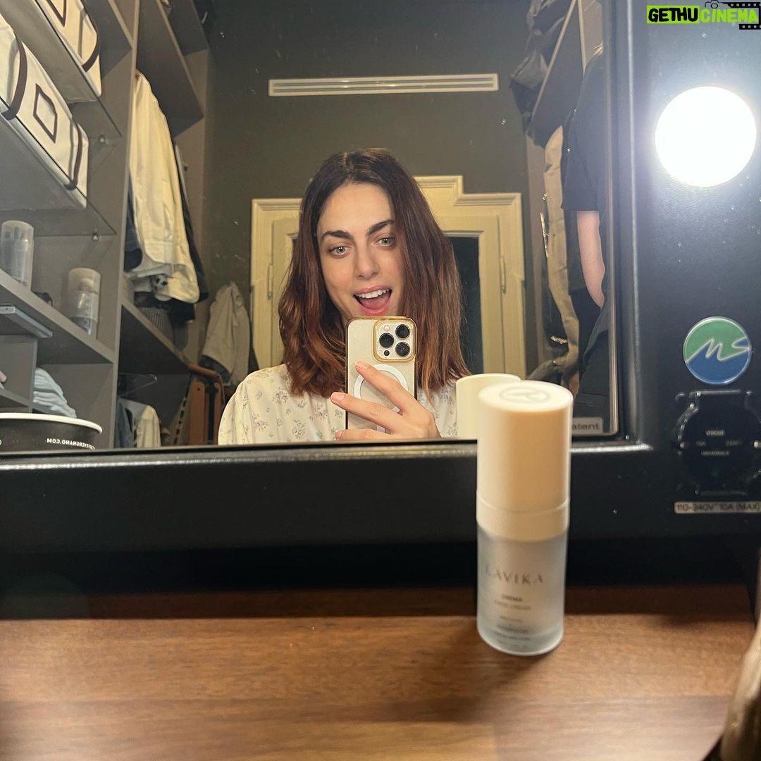 Miriam Leone Instagram - Riassunto della giornata di oggi 🤍
