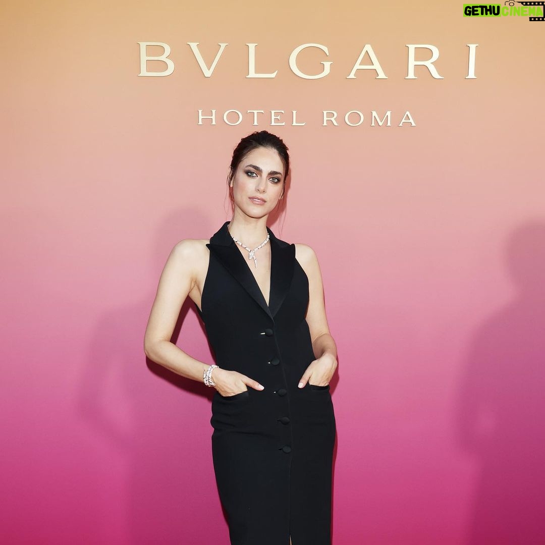 Miriam Leone Instagram - ✨ROMA CITTÀ ETERNA✨ @bulgarihotels #BulgariHotelRoma #BulgariHotels #adv ROMA, Bulgari