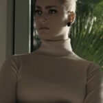 Miriam Leone Instagram - DA OGGI AL CINEMA 🍿!!! “Diabolik-Chi sei?” Il terzo e ultimo capitolo della saga @diabolikfilm … Ed Eva Kant sarà per sempre nel mio cuore !!! Siete curiosi di sapere com’è andata stavolta? Vi aspettiamo al cinema ! #foreva #love #italianactress #monicabellucci (❤️!!!) #evaealtea