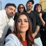Miriam Leone Instagram - Metti un giorno sul set danzando al sole ☀️🌋♥️ #love #accussì #comingsoon