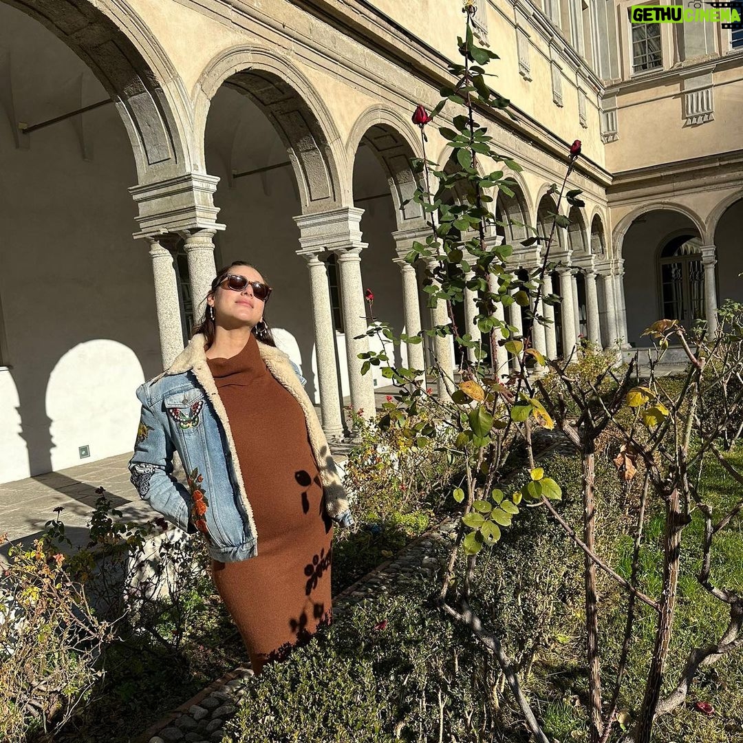 Miriam Leone - 100.3K Likes - Metti una mattina in giro per Milano… 🐣
#pulcini
#love
#accussí
#novemesicomoquasitodas