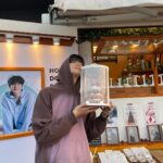 Moon Sang-min Instagram - 팬분들이 준비해 주신 첫 커피차🫶🏻 감사합니당 새벽 2시 신데렐라 화이팅🤍