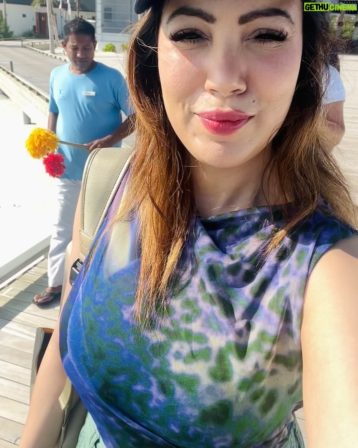 Munmun Dutta Instagram - Itβs my dearest girl , my doll @afreenriaz βs birthday. Not only my manager but a friend and a sister is who she is to me π. I wish and pray that you are away from all the negative energies of life and you prosper in every way. Love you Affu π To many more memories πΉ . Letβs soar higher together βοΈ π«Άπ»π
