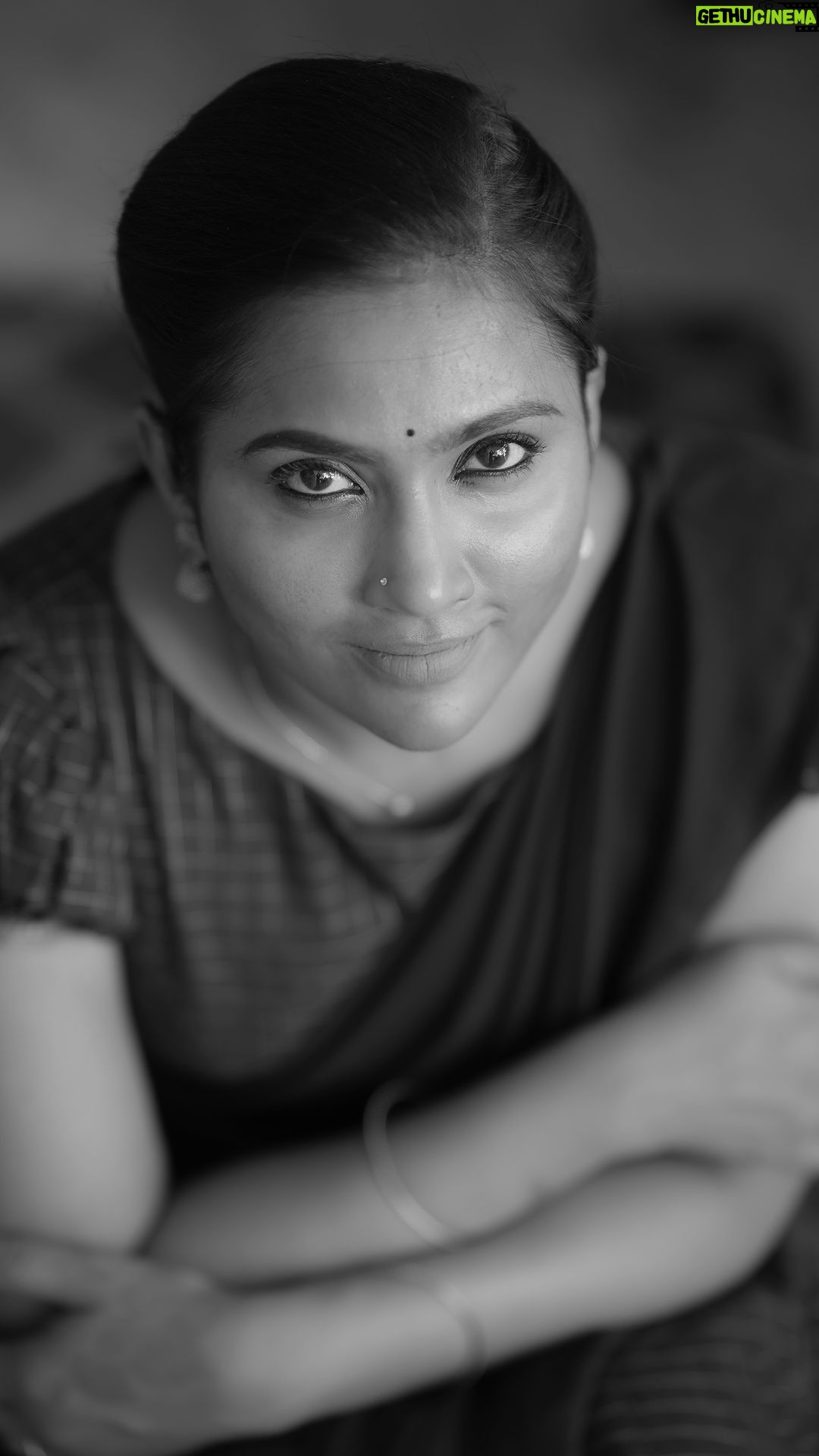 Myna Nandhini - 241.5K Likes - My fav song always behind the screen @loveactiondramaofficial camera @skmani_photography 🥰😍 unconditional love @iam_yogeshwaram