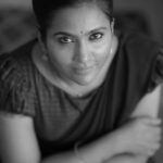 Myna Nandhini Instagram - Behind the screen @loveactiondramaofficial half saree from @ivalinmabia camera @skmani_photography