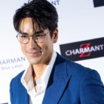 Nadech Kugimiya Instagram - 🕶️ผมเป็นคนรักการใส่แว่น เพราะแว่นตาบ่งบอกถึงตัวตน ไม่ว่าจะแว่นกันแดด แว่นสายตาของ @charmant_th เฟรมดีไซน์😎 และที่สำคัญความเบา สบาย ไม่ปวดขมับ ของวัสดุไทเทเนียมญี่ปุ่น 🇯🇵 ทดลองใส่ และหาซื้อได้แล้วที่ร้านแว่นชั้นนำทั่วประเทศ🕺🏻 #Charmant #CharmantTH #แว่นณเดชน์