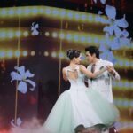 Nadech Kugimiya Instagram – ครั้งแรกเลยกับการเต้น Swing Dance ด้วยกัน💃🏻💖🕺🏻
ปฐมบทใหม่แห่งความสุข กับ Central Nakhon Pathom 

ปล.รูปพี่นุ้ยพี่ต้นหอมชัดๆไม่มี ขอลงแบบนี้ละกันนะครับ🤪

ขอบคุณรูปจากพี่บูลนะจ๊ะ @bluezuriphoto
