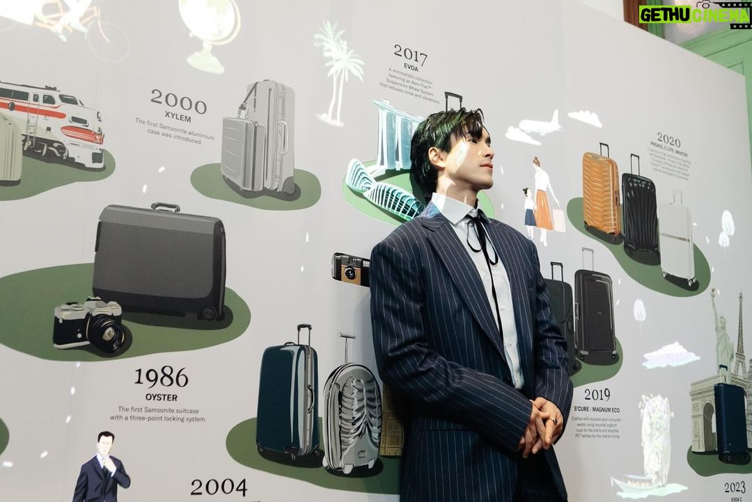 Nadech Kugimiya Instagram - Welcome to ’Destination Samsonite‘ คุณค่าของการเดินทางเมื่อถึงที่หมาย จะไม่เกิดขึ้น หากระหว่างทาง เราไม่ได้เรียนรู้ หรือ มองเห็นองค์ประกอบ ของเส้นทางสุ่จุดหมายที่เรากำลังไป 🚶🏃🏻🚀☀️🚀⛴️📍 Welcome to ’Destination Samsonite‘ This momentous exhibition is an exciting milestone as brand evolution, design excellence and innovations that are made to better your journeys. #NadechYayaxSamsonite #DestinationSamsoniteTH @samsoniteth