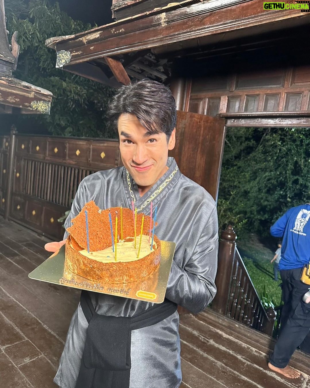 Nadech Kugimiya Instagram - 🎂 Birthday/Christmas recap! 🎄