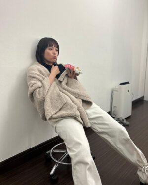 Nana Seino Instagram - おつかれーらいす☺︎

仕事の合間に🍬みなさんも☺︎
今日からテレビCM流れています♡

#カンロ健康のど飴