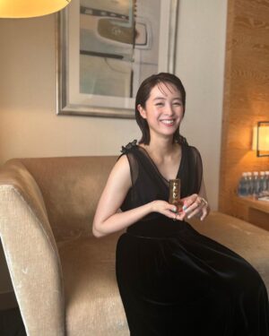 Nana Seino Instagram - 人生初めての日本アカデミー賞。
素晴らしい場所でした。
新たな気持ちで精進します。

おつかれーらいす
