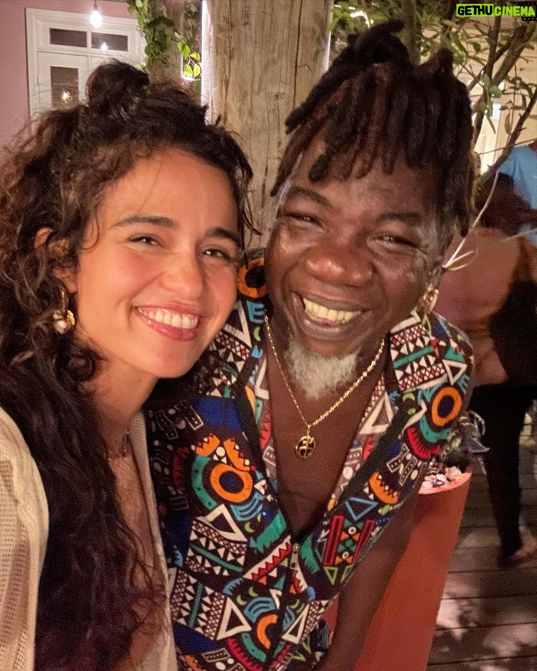 Nanda Costa Instagram - Uma terça nada qualquer na casa da Casé! ReGênia das artes, da alegria, das amizades, do “amor de mãe “ e das melhores festas! Obrigada por ontem e todos os outros dias ❤️🫶🏼