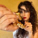 Nanda Costa Instagram - Pode vir quente que a mãe tá on, e a mulher tá fervendo🔥 Clic de My Love, na cozinha de casa, com essas jóias divinas do @diegodeoxossijoias .