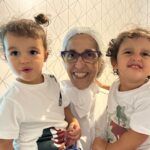 Nanda Costa Instagram - A Ana Márcia está entre as pessoas mais legais que eu conheço no mundo. Foi a Lan que me apresentou, há quase 10 anos. Quando contamos pra ela que eu estava grávida, ela se emocionou e a primeira coisa que ela disse foi: vem cá, eu que vou cuidar dos dentes! Sim, esse dia chegou! E eu não não consigo imaginar como seria esse dia, se não fosse com ela. Te amo, minha amiga querida 🫶🏼❤️ obrigada pro ser tão maravilhosa @anamarciajg