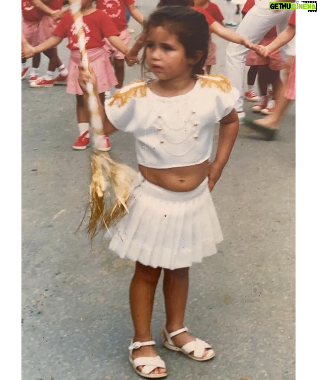 Nanda Costa Instagram - Que nossa Senhora Aparecida proteja as crianças de todo mal 🙏🏽 Desejo paz, amor e presença ❤️ Feliz 12/10 para todos e todas vcs! Axé 🙌🏽