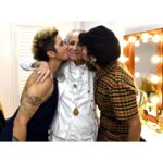 Nanda Costa Instagram - Um carrossel de emoções pra celebrar e agradecer mais uma noite inesquecível! Mil vezes viva nossa Rainha absoluta @mariabethaniaoficial , a maior intérprete, força e potência que nós temos ❣️ Quando a maior voz encontra os batuques da Lan eu nem sei dizer o que sinto! Bravos 👏🏽👏🏽👏🏽👏🏽 fotos da querida e talentosa @granatocristina_ 🫶🏼❤️ Obrigada @festivaldeinvernonorio @peckproducoes @tigre.ag @leomarcal @guilhermebarros Marina Da Glória