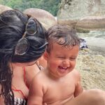 Nanda Costa Instagram - Hoje é dia de Manu! Essa minha irmã, amiga, cumadre, cantora e atriz maravilhosa. Manu é pura luz e me inspira em tudo. Desejo as melhores coisas do mundo pra você, meu amor! Obrigada por tanta presença, da melhor qualidade! Nós te amamos muito e temos muita sorte de ter você sempre pertinho! Feliz seu dia, Dinda Saúde, axé e sorte! Feliz novo ciclo! ❤️🤍 @emanuellearaujo
