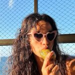 Nanda Costa Instagram - Aqui é carlotinha, e aí ? 🥭