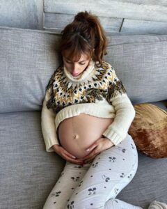 Natalia Téllez Instagram - Mi cachorro ya no es tan bebé 🥲♥️