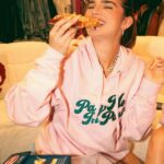 Natalie Mariduena Instagram - now servinngg vodka pasta pizza ! perfect for lunch or a late night girls night bite 💋 @doughbriks Doughbriks Pizza
