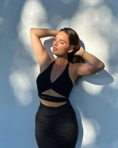 Natalie Mariduena Instagram - everyday in @eladay new drop out now :)