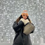 Natalie Mariduena Instagram - home for the holidays 🥰🎄☃️ Chicago, Illinois