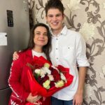 Natalya Korolyova Instagram - Почему мой марафон «Стань Королёвой» платный и что он для меня значит? ⠀ Для меня «Стань Королёвой» - это не просто домашние рецепты и зарядка. А то, что действительно работает и делает мой организм молодым, здоровым и активным. Я перепробовала много советов и методов, среди которых нашла их (а многие знают, что это, как искать иголку в стогу сена). И, конечно, все это объединяет опыт моих врачей-специалистов. ⠀ Поэтому для меня важно поделиться этим всем с теми, кому это будет действительно ценно и важно. Даже символическая плата за участие объединит тех, для кого мои советы и техники будет по-настоящему интересны. А я, в свою очередь, уверена, что вы останетесь довольны марафоном🔥 ⠀ Ещё одной из причин, которая будет для многих важной - я решила сделать марафон благотворительным. Не люблю рассказывать о добрых делах, которые делаю. Считаю, что это делается скромно и без афиширования другим. Но в этот раз, вы примите прямое участие в этом, поэтому делюсь⬇️ Знакомьтесь это Олег @kamenskiy_o В том году я увидела у своей приятельницы @galinateryaeva пост про замечательного мальчика из многодетной семьи, который очень хотел стать актёром. Я помогла ему с поступлением и обучением! А сейчас вы тоже примите участие в этом участие . Все собранные средства за марафон Пойдут на оплату его учебного года в институте. Все участники сделают вклад в обучение этого парня. Кто ещё не с нами - жду вас по ссылке в шапке профиля❤️#марафон #красота #здоровье #молодость #успех #мечта ⠀