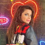 Natalya Korolyova Instagram - В ореоле ваших сердец мои верные и самые лучшие ! #наташакоролева #символюности Santa Barbara, California