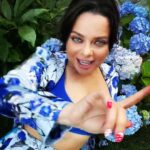 Natalya Korolyova Instagram - Лето, ах лето, лето звездное звонче пой! Лето, ах лето, лето звездное будь со мной! #лето #наташакоролёва #символюности look by @anikakerimova_official Парк Горького