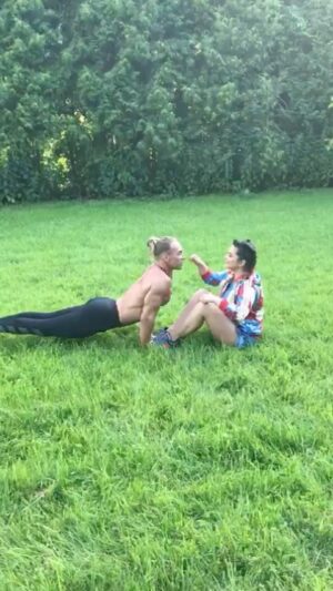 Natalya Korolyova Instagram - 20 лет совместной жизни мне понравились 👍продолжаем шалить дальше 😂