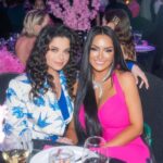 Natalya Korolyova Instagram - А вот и первая наша совместная награда 🥇на премии @fb_journal . Аника КерИмова @anikakerimova_official и Наташа Королёва - победители в номинации "Коллекция года". Лучшая круизная коллекция дизайнера Аники Керимовой и певицы Наташи Королевой выполнена по мотивам песен Наташи Королевой. Цветочные принты, невероятно насыщенные оттенки - это то, что вам необходимо иметь в гардеробе этим летом.#море #мода #лето #пляж
