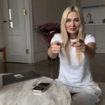 Natalya Rudova Instagram – К праздникам готова! 
А вы?
На Яндекс Маркете можете купить подарки всем-всем в сплит 006!