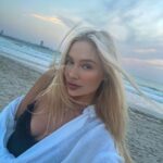 Natalya Rudova Instagram – Я бесконечно люблю Море..
Это самая большая моя любовь.. наверное сама «Любовь» должна быть именно такой как Море… ❤️
Сча…