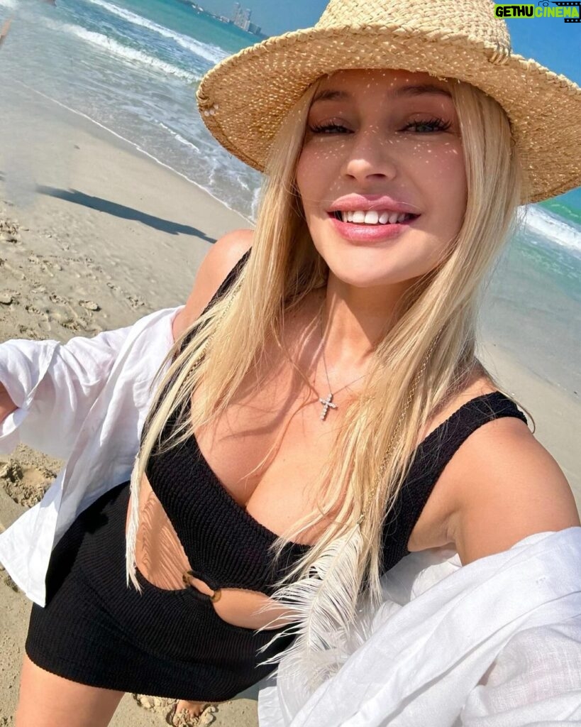 Natalya Rudova Instagram - Самое любимое и прекрасное что есть на земле -Море ❤️🥹