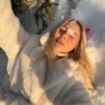 Natalya Rudova Instagram - Праздник к нам приходит…🎄 У кого есть новогоднее настроение?🎉