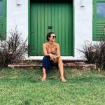 Nathalia Arcuri Instagram – TOC-TOC✊

Se eu abrisse a porta dos seus segredos financeiros, o que eu veria no seu extrato bancário?

Sua casa tá organizada?
Ou tá uma bagunça DANADA?

Tem sujeiras espalhadas pela sua vida financeira e elas estão te impedindo de ter mais dinheiro para investir melhor. Fazer faxina financeira é obrigatório todos os anos. Igual Natal. Não dá pra passar em branco. TEM QUE FAZER! Até pra entender o nível da sua sujeira: 

🧹Lambança: sujeiras que acontecem de repente, como multas de carro, atraso no pagamento de uma conta e passeios inesperados;
🧹Média: varia de acordo com seu uso e tem como ser eliminada ou controlada, como a alimentação e os 50 streamings que você assina e não assiste;
🧹Pesada: aluguel, condomínio, contas que não dá pra se livrar, mas que podem ser negociadas e diminuídas. 

“Mas Nath, eu não sei nem por onde começar”

1- O primeiro passo é entender o tamanho do problema.
2- Depois traçar uma estratégia para reduzir tudo o que for possível;
3- Se necessário, fazer uma renda extra;
4- Começar a investir o quanto antes;
5- Para aplicar os passos 1, 2, 3 e 4, faça um @mepoupenaweb, tem muito conteúdo no canal, no site, no insta, tenho certeza que algum deles vai te ajudar.

Manter a casa organizada é peça fundamental de toda mente enriquecida.

Como eu sempre digo, não é magia, é método! 

A escola virtual da desf*dência tá chegando e vai ser ainda mais FÁCIL e DIVERTIDO aprender sobre finanças. Mas é apenas isso que posso contar no momento 👀