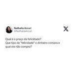 Nathalia Arcuri Instagram - A gente se acostuma a pensar o dinheiro na forma de carro, casa bacana, restaurantes legais, viagens pra fora do Brasil, boas faculdades, roupas e brinquedos para os filhos… como se qualquer privação fosse sinal de fracasso. Aí, por mérito ou muita sorte, a pessoa fica muito rica e de repente a vida dela deixa de fazer sentido. Os amigos se aproximam por interesse, os filhos têm tudo e não saem da aba da família, o dinheiro é abundante mas o tempo de qualidade é escasso e é aí que a pessoa descobre que era feliz e não sabia. Isso é mais comum do que você imagina. Quanto antes você souber o que te faz feliz mais simples será criar um plano de ação para ganhar, poupar, investir e usar o seu dinheiro de forma pragmática a seu favor e não contra você. ATENÇÃO: Eu não estou dizendo pra você deixar de planejar uma vida melhor e mais rica. É gostoso demais conquistar as coisas com o nosso esforço e melhor ainda quando o dinheiro trabalha mais que a gente. Mas antes de começar sua jornada rumo ao enriquecimento lícito pergunte-se: O que é felicidade pra mim e como eu vou o usar o dinheiro pra potencializá-la? As pessoas mais felizes que eu conheço não são as mais ricas, mas são as que sabem responder a essa pergunta. Se esse post te ajudou a pensar melhor em felicidade no Dia Internacional da Felicidade, manda pra alguém. Essa pessoa pode precisar disso agora.
